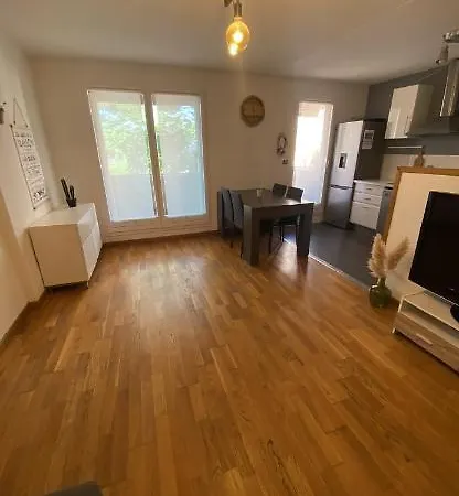 T3 Collines Nicoises Au Calme Avec Stationnement Privatif Apartment *