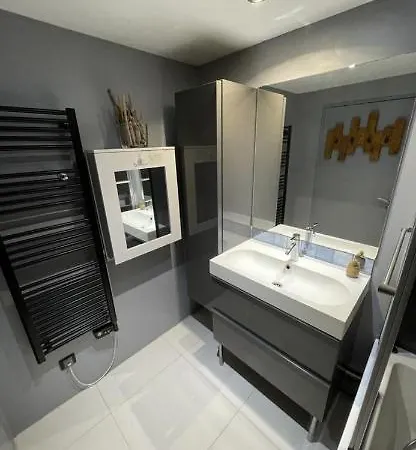 T3 Collines Nicoises Au Calme Avec Stationnement Privatif Apartment Nice